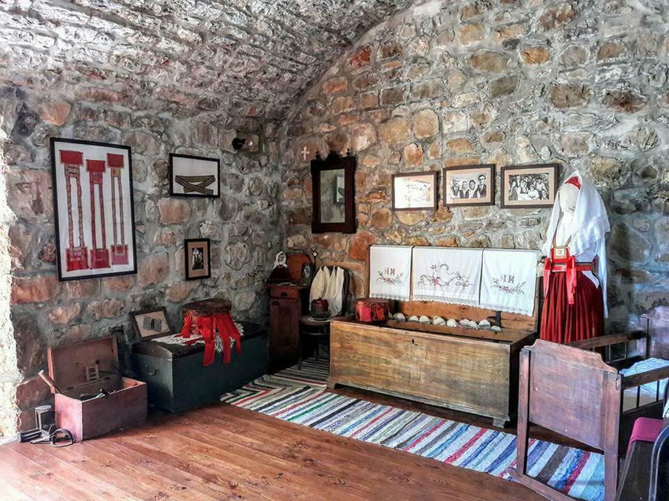 Stone House Biskup Apartment Babino Polje Luaran gambar